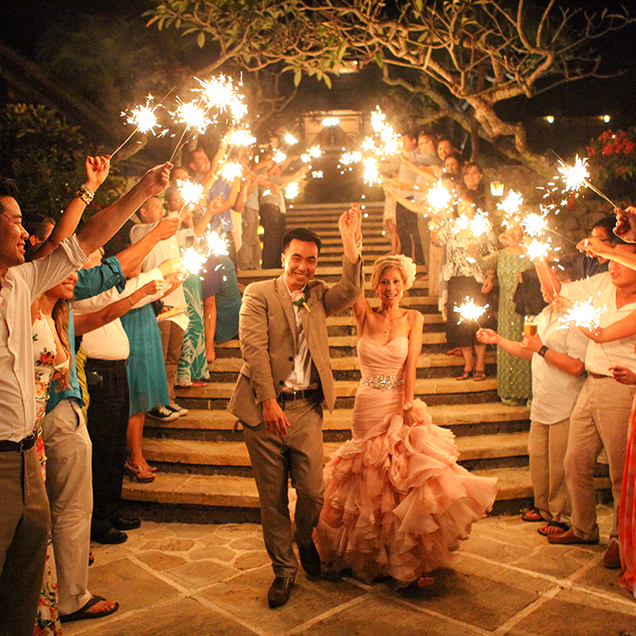 Tudo-o-que-você-precisa-saber-sobre-sparklers-de-casamento