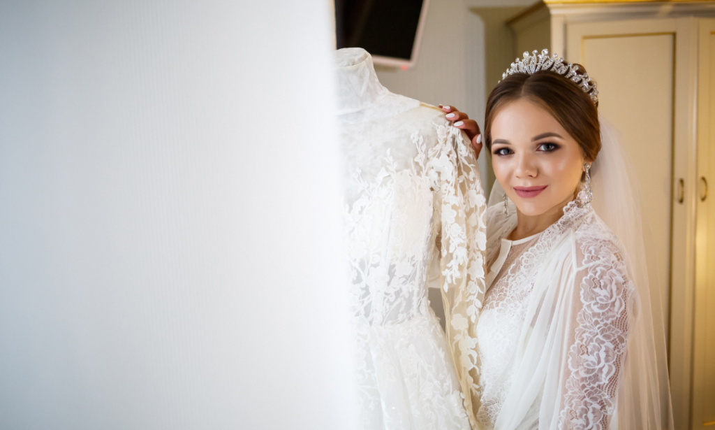 Criando magia com tecidos: O papel essencial na criação de vestidos de noiva